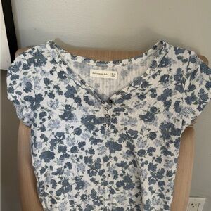 Abercrombie Kids White and Blue Floral Knit Top